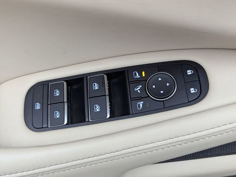 Used 2023 INFINITI QX60 Luxe w/ Cargo Package AWD/4WD image 18