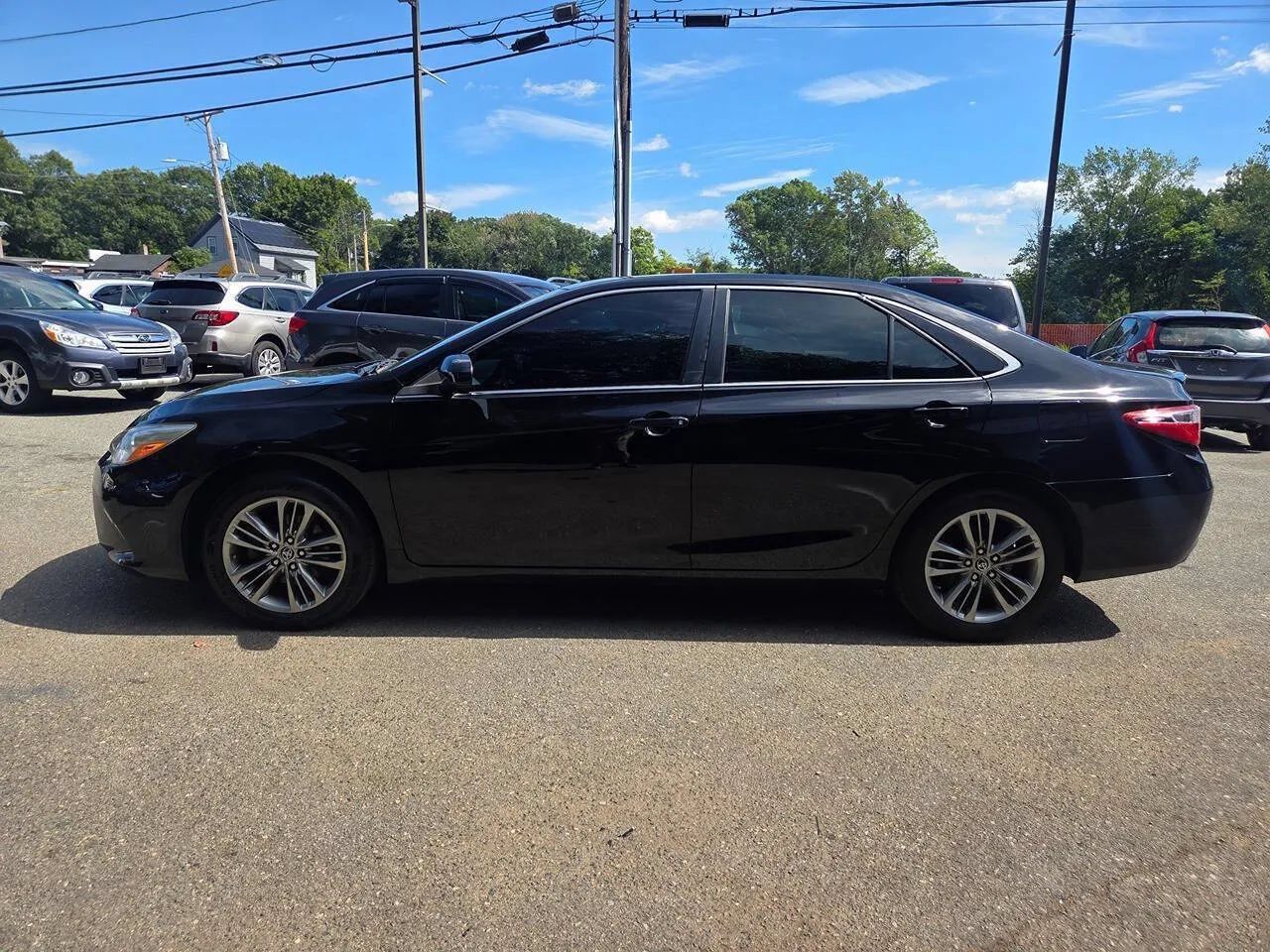 Used 2015 Toyota Camry SE FWD image 7