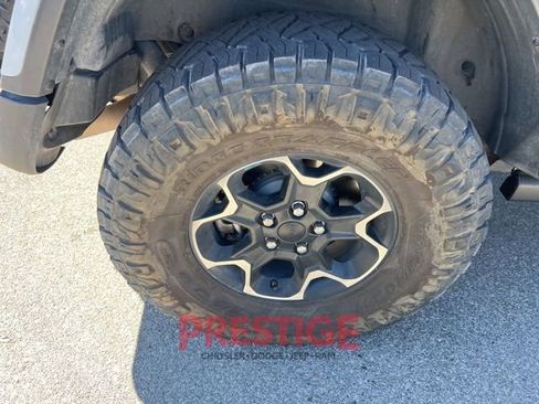 Used 2022 Jeep Wrangler Unlimited Rubicon 4xe w/ Steel Bumper Group image 16