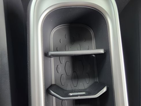 New 2025 Volkswagen ID. Buzz Pro S image 21