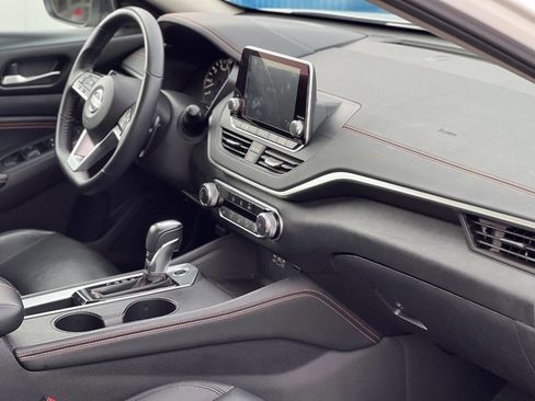 Used 2019 Nissan Altima 2.5 SR image 17