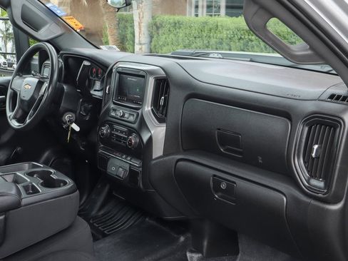 Used 2020 Chevrolet Silverado 2500 W/T image 32