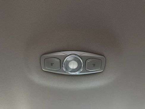 Used 2020 Ford F150 Lariat RWD image 43