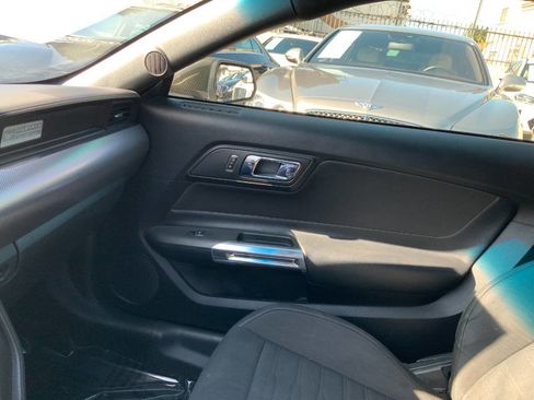Used 2016 Ford Mustang GT Premium RWD image 30