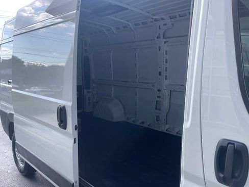Used 2023 RAM ProMaster 2500 image 44