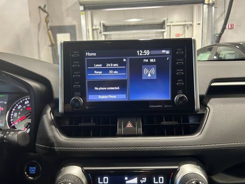 Used 2021 Toyota RAV4 XLE w/ Convenience Package AWD/4WD image 21