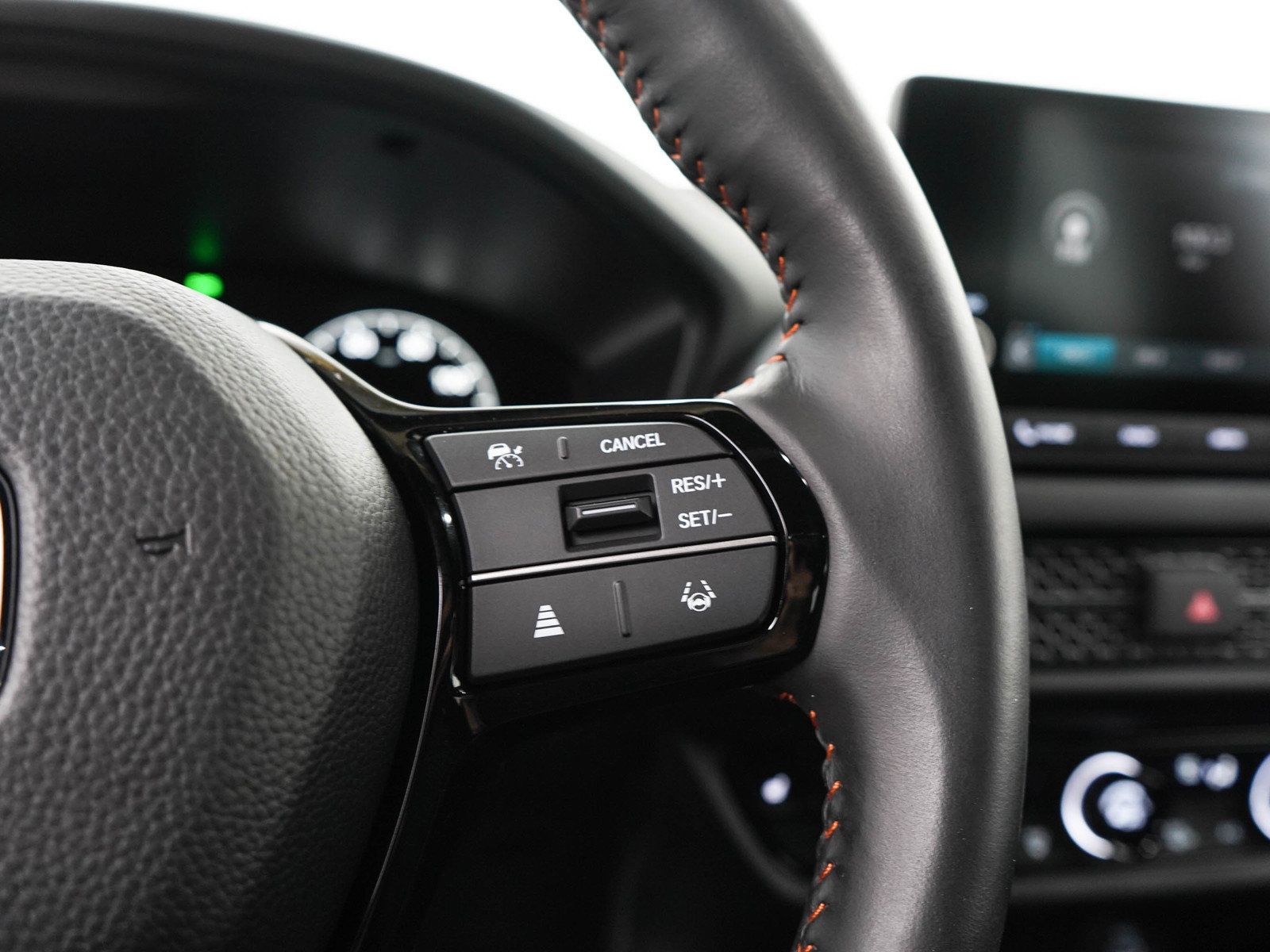 Used 2025 Honda HR-V Sport image 27