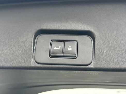 Certified 2023 Nissan Rogue SL w/ SL Premium Package image 20