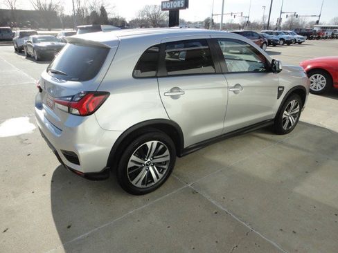 Used 2020 Mitsubishi Outlander Sport ES image 14