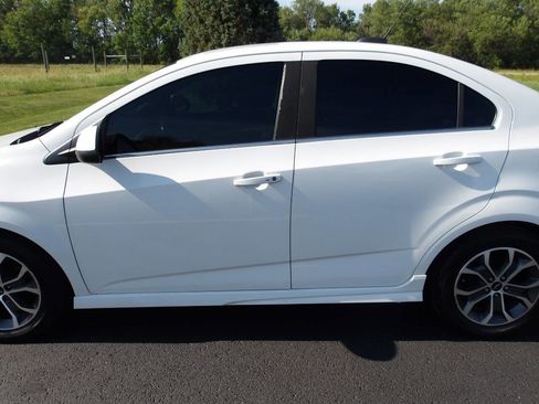 Used 2019 Chevrolet Sonic LT w/ Convenience Package FWD image 16