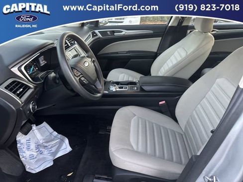 Used 2018 Ford Fusion S image 17