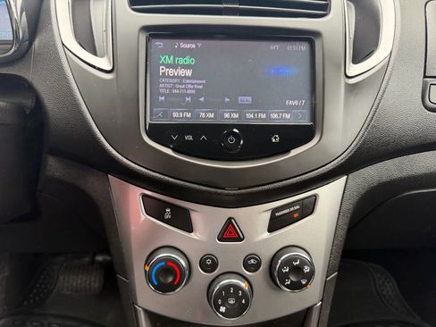 Used 2016 Chevrolet Trax LT w/ LT Convenience Package image 14