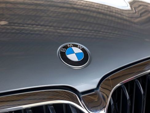 Used 2023 BMW 530i xDrive w/ Premium Package AWD/4WD image 15