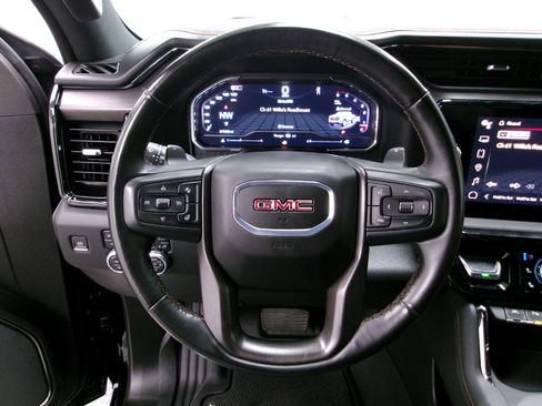 Used 2024 GMC Sierra 1500 AT4 w/ Technology Package AWD/4WD image 7