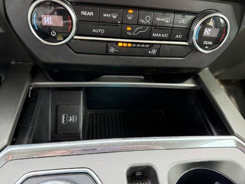 Used 2020 Ford Expedition Max XLT image 33