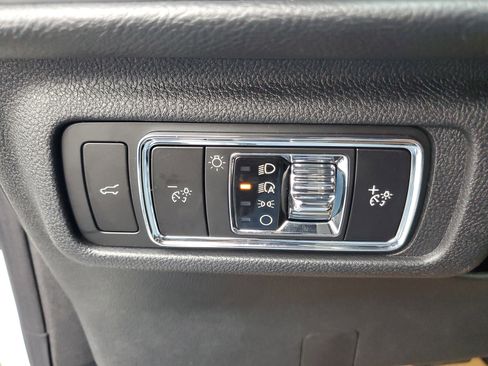 New 2026 Lincoln Corsair Premiere image 14