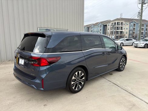 Certified 2026 Honda Odyssey Elite image 8