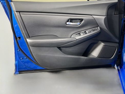 Used 2021 Nissan Sentra SV FWD image 17