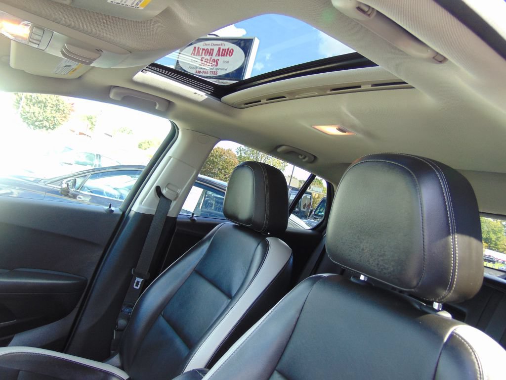Used 2016 Chevrolet Trax LTZ w/ Midnight Edition AWD/4WD image 31