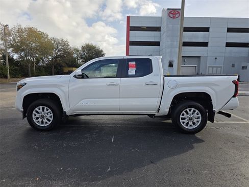 New 2026 Toyota Tacoma SR5 image 8