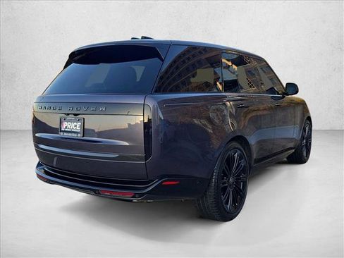 Used 2024 Land Rover Range Rover SE image 5