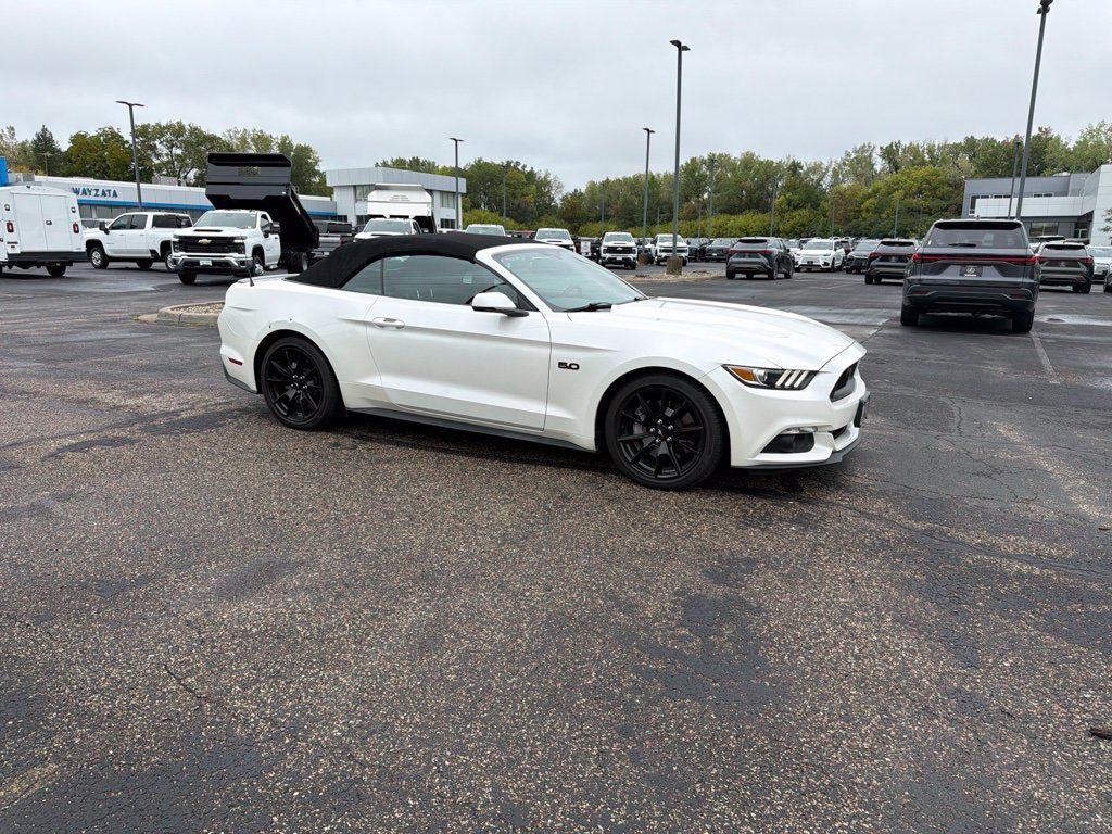 Used 2017 Ford Mustang GT Premium w/ Black Accent Package RWD image 21