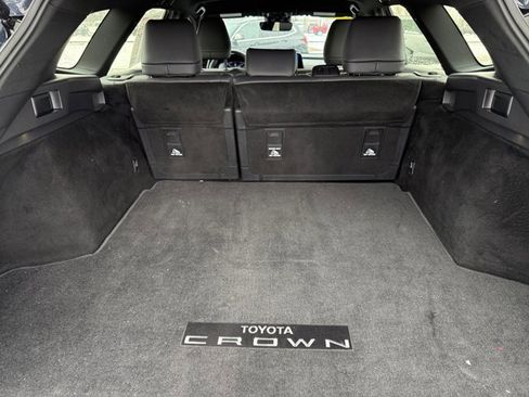 Certified 2025 Toyota Crown Signia w/ Tow-Hitch Package (TMS) image 29