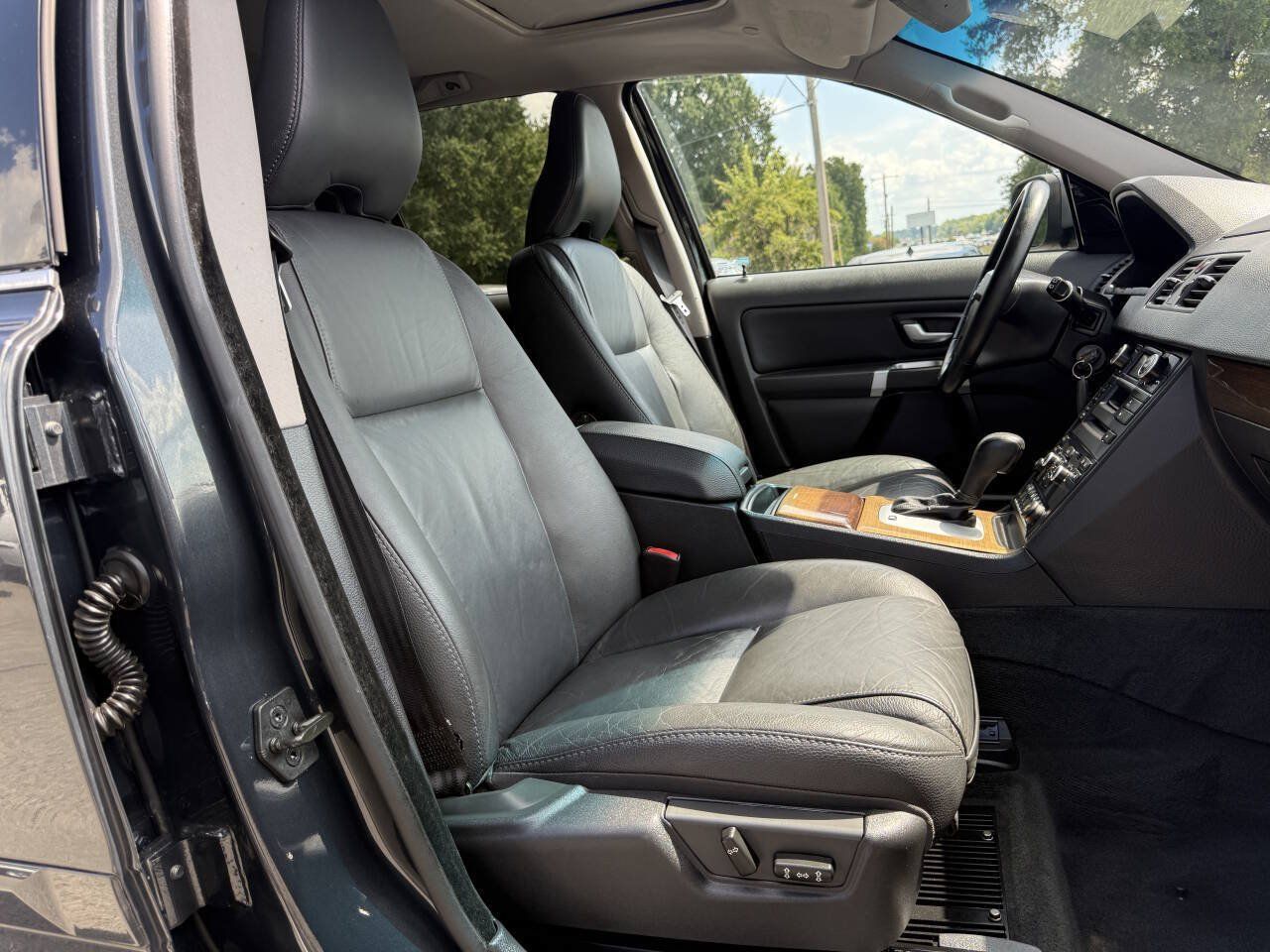 Used 2011 Volvo XC90 3.2 AWD/4WD image 15