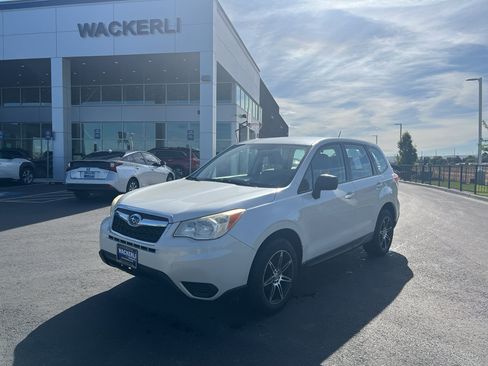 Used 2014 Subaru Forester 2.5i AWD/4WD image 32