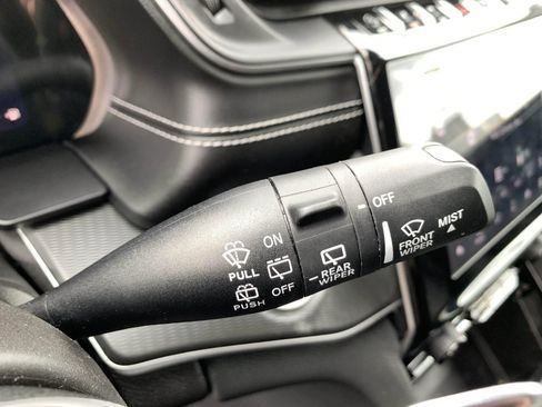 Used 2023 Jeep Grand Cherokee Altitude AWD/4WD image 19