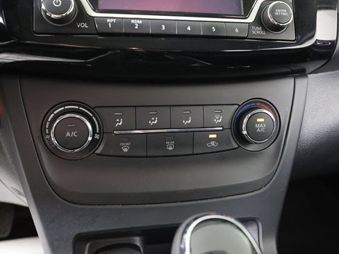 Used 2016 Nissan Sentra SV w/ All Weather Package FWD image 35
