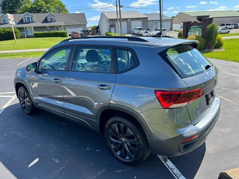 Used 2022 Volkswagen Taos S FWD image 6