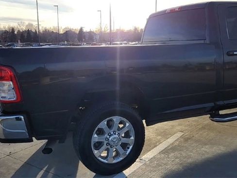 Used 2019 RAM 3500 Big Horn image 9