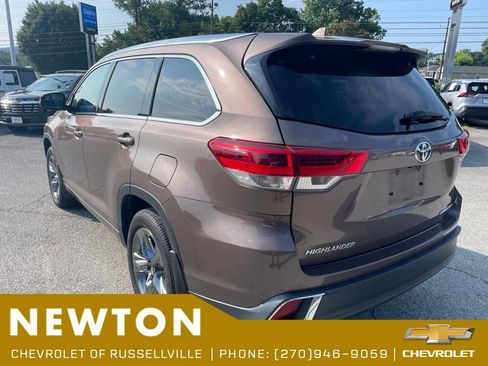 Used 2017 Toyota Highlander Limited Platinum AWD/4WD image 15