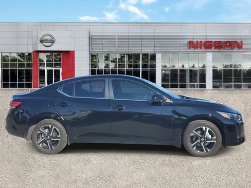 Certified 2025 Nissan Sentra SV w/ Trunk Package image 3