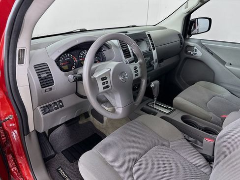 Used 2018 Nissan Frontier SV w/ Value Truck Package AWD/4WD image 9
