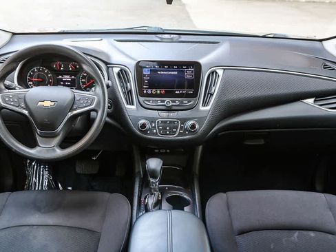 Used 2023 Chevrolet Malibu LT FWD image 12