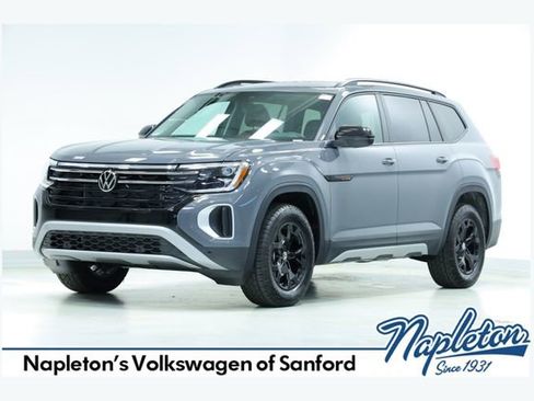 New 2026 Volkswagen Atlas Peak Edition AWD/4WD image 1