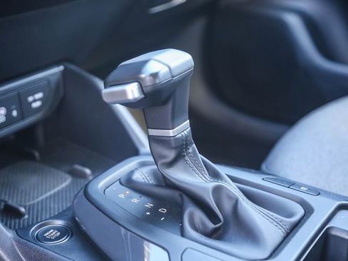 Used 2025 Kia K4 EX image 23