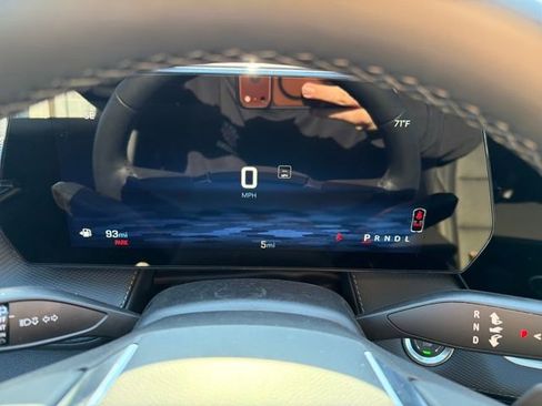 New 2026 Chevrolet Equinox LT w/ Convenience Package II image 27