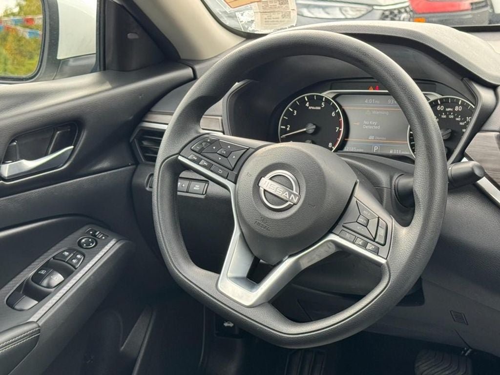 Used 2025 Nissan Altima 2.5 SV w/ SV Special Edition Package FWD image 14