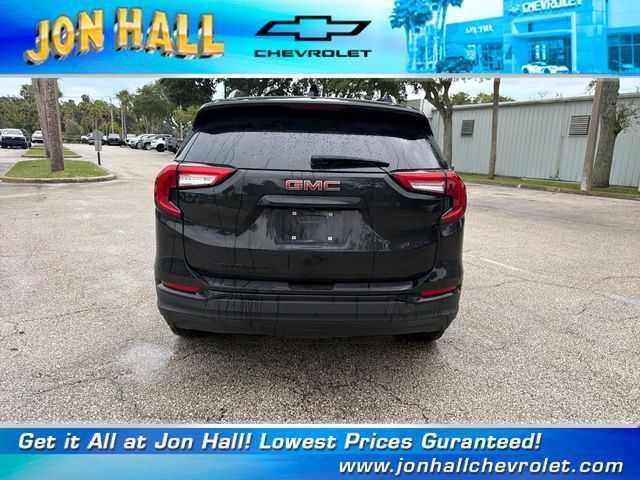 Used 2022 GMC Terrain SLE w/ Driver Convenience Package FWD image 9