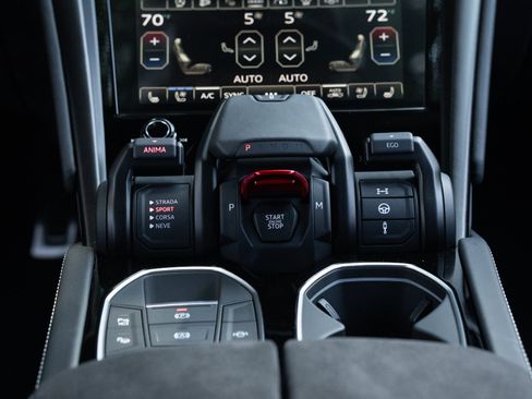 Used 2024 Lamborghini Urus S AWD/4WD image 58