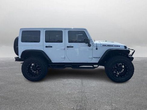 Used 2016 Jeep Wrangler Unlimited Rubicon AWD/4WD image 6