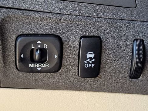 Used 2012 Lexus ES 350 FWD image 32