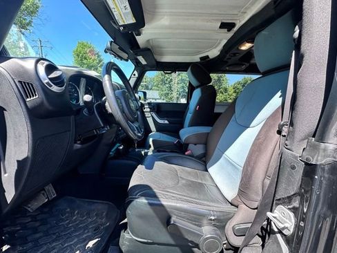 Used 2013 Jeep Wrangler Sahara w/ Connectivity Group AWD/4WD image 21