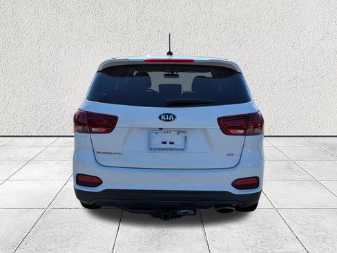 Used 2020 Kia Sorento L FWD image 4