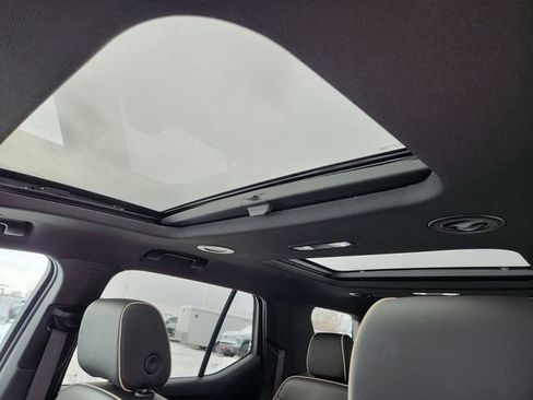 Certified 2023 Chevrolet Traverse Premier w/ Redline Edition image 19