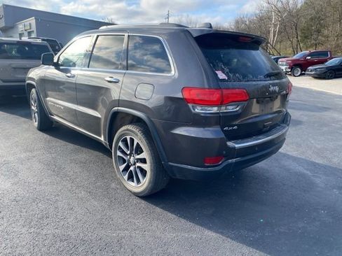 Used 2018 Jeep Grand Cherokee Limited w/ Luxury Group II image 9