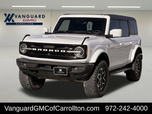 Used 2022 Ford Bronco Outer Banks image 8